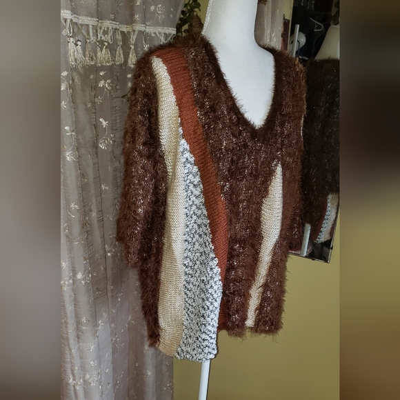 Vip | BOHO Multi Thread Sweater - Picture 8 of 13